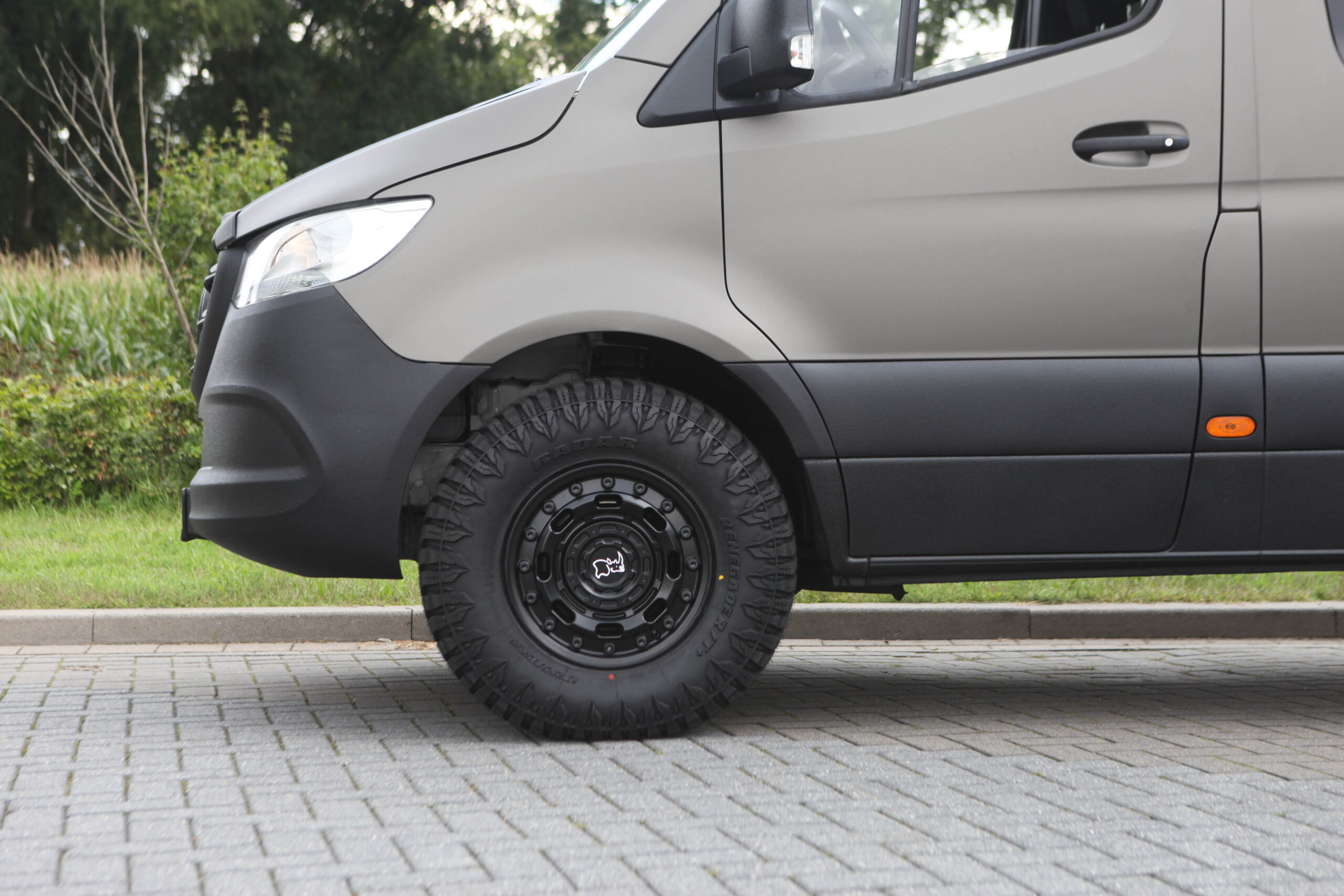 50mm Elevate Vans lift kit Mercedes Sprinter W907 After front wheel